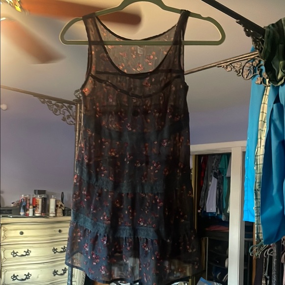 Xhilaration Green Floral Asymmetrical Sheer Tank Top FINAL PRICE - Picture 1 of 4